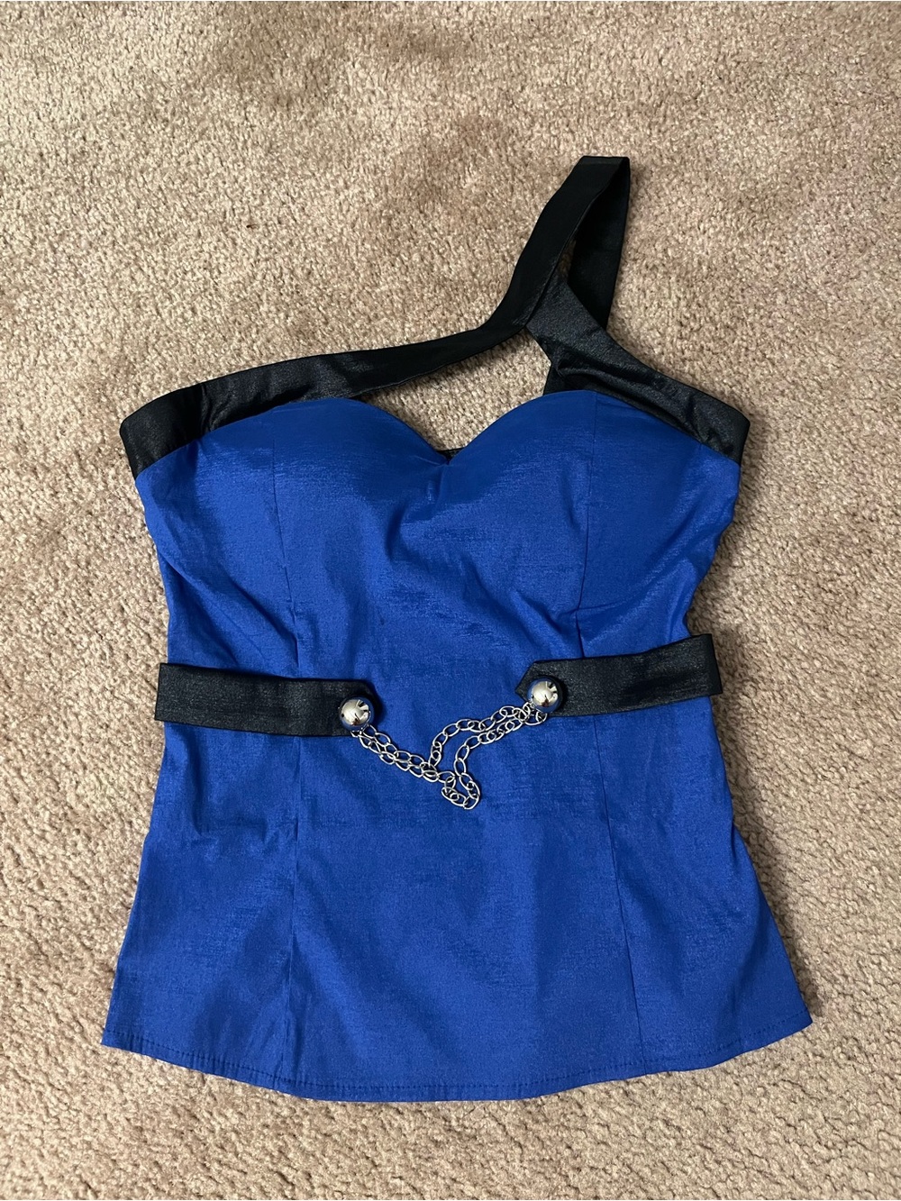 Asymmetrical Going Out Top